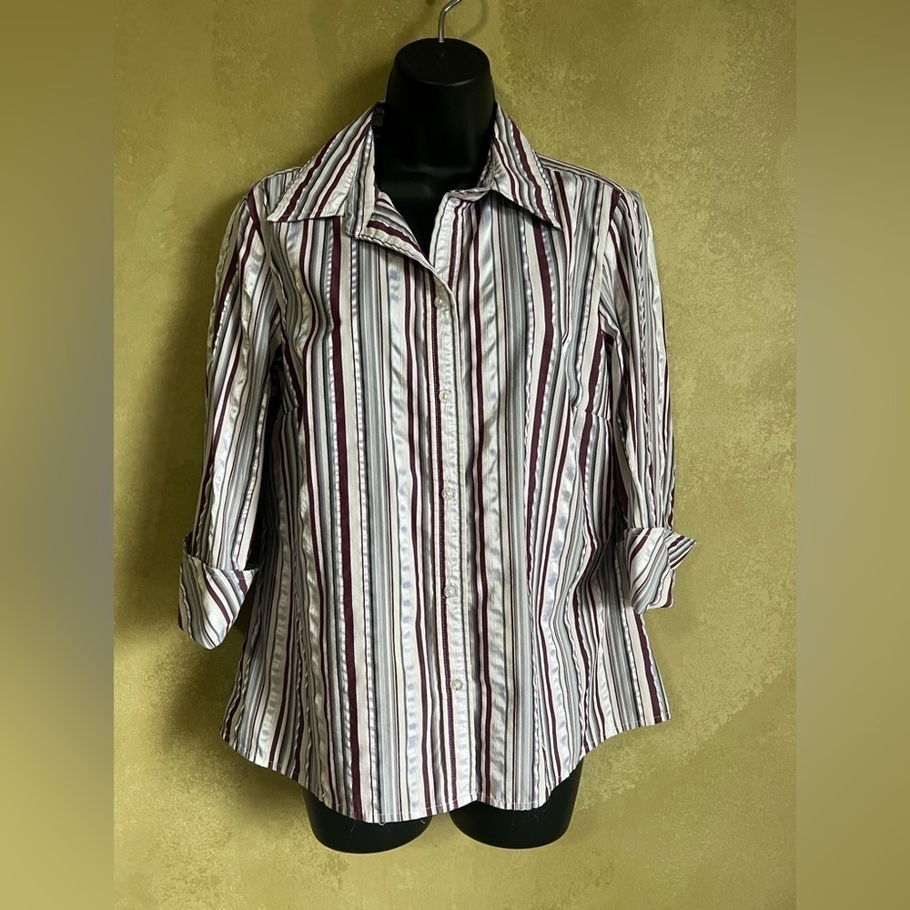 Gitano Button Down Women’s Blouse - image 1